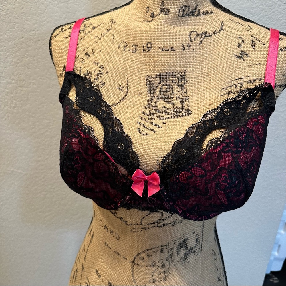 Adore Me peek a boo Bra pink and black 38D F002